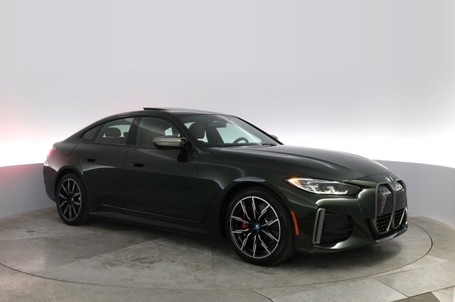 2022 BMW i4 — photo 11 of 20