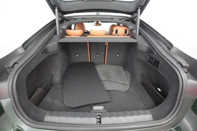 2022 BMW i4 — photo 6 of 20