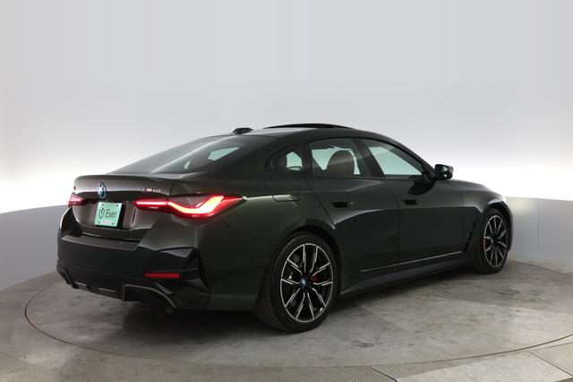 2022 BMW i4
