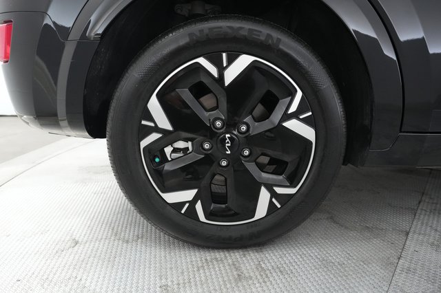 2023 Kia Niro EV — photo 14 of 20