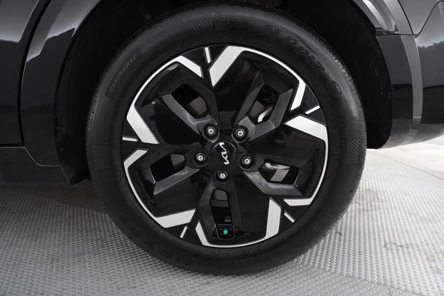 2023 Kia Niro EV — photo 11 of 20