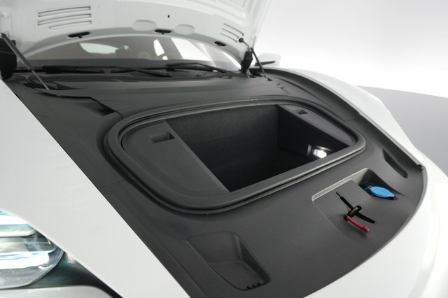 2020 Porsche Taycan — photo 22 of 22