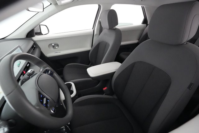2022 Hyundai IONIQ 5 — photo 15 of 19