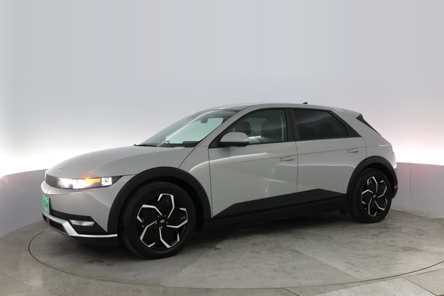 2022 Hyundai IONIQ 5 — photo 10 of 19