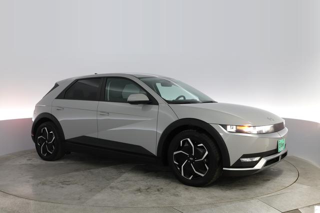 2022 Hyundai IONIQ 5 — photo 7 of 19