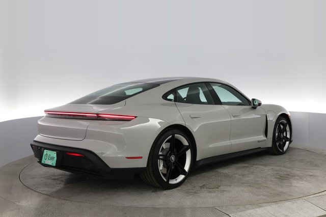 2021 Porsche Taycan — photo 2 of 23