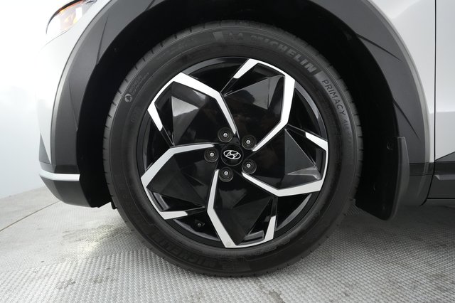 2023 Hyundai IONIQ 5 — photo 7 of 21