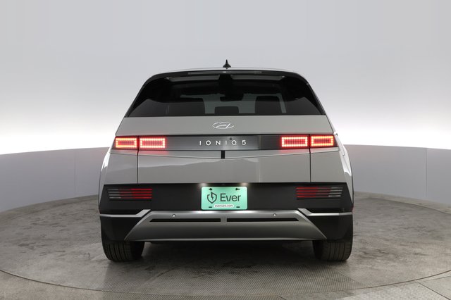 2023 Hyundai IONIQ 5 — photo 14 of 21