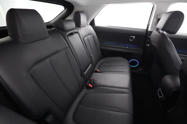 2023 Hyundai IONIQ 5 — photo 4 of 21