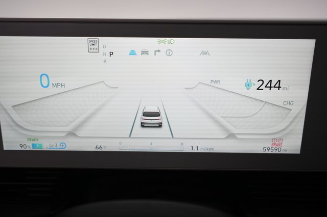 2023 Hyundai IONIQ 5 — photo 5 of 21