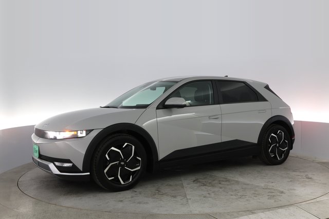 2023 Hyundai IONIQ 5 — photo 11 of 21