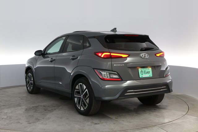 2022 Hyundai Kona — photo 12 of 31