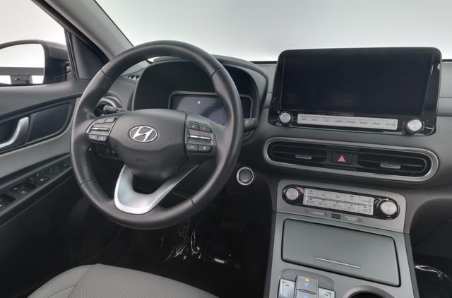 2022 Hyundai Kona — photo 3 of 31