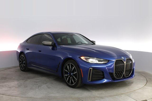 2023 BMW i4 — photo 12 of 21