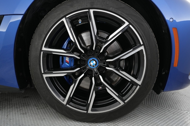 2023 BMW i4