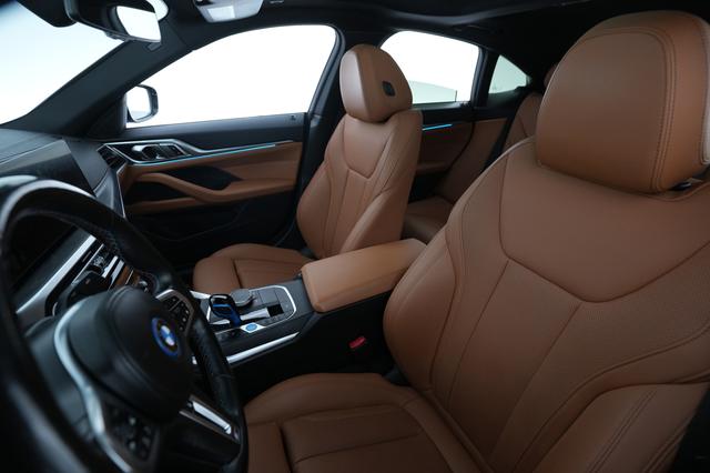 2023 BMW i4 — photo 3 of 21