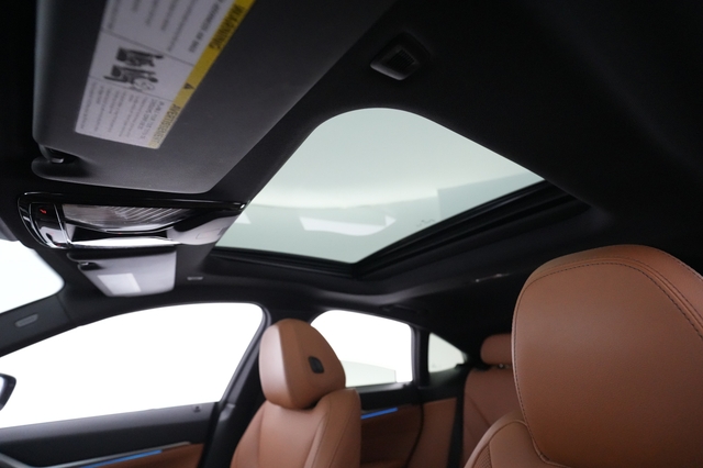 2023 BMW i4