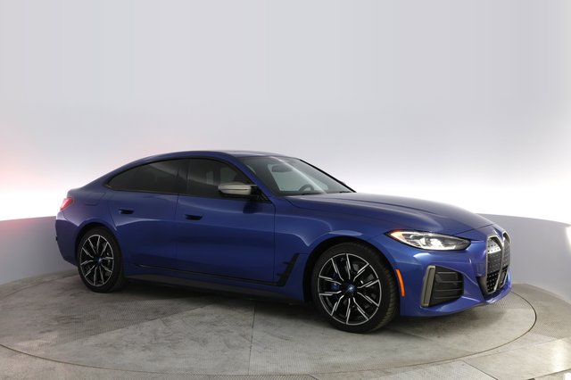 2023 BMW i4 — photo 11 of 21