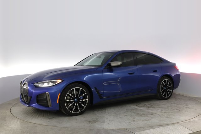 2023 BMW i4 — photo 10 of 21