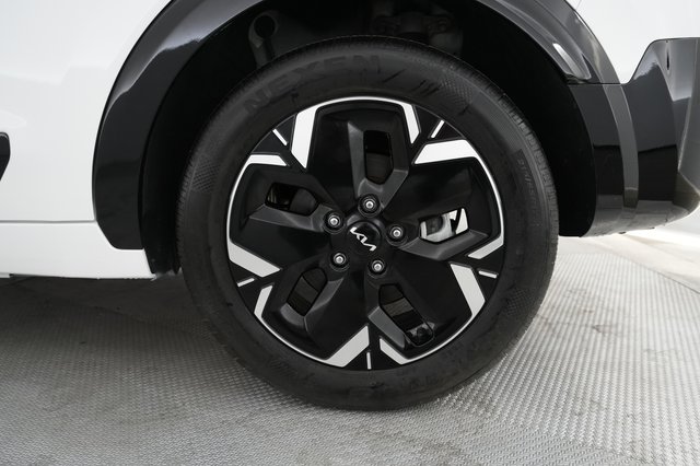 2024 Kia Niro EV — photo 16 of 22