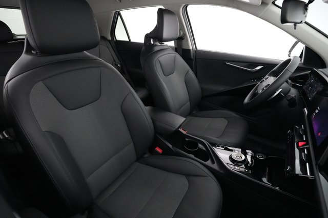 2024 Kia Niro EV — photo 18 of 22