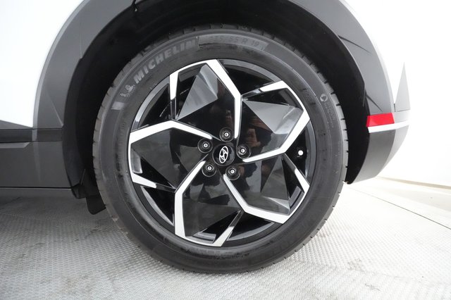2024 Hyundai IONIQ 5 — photo 14 of 20