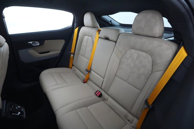 2022 Polestar 2 — photo 17 of 22