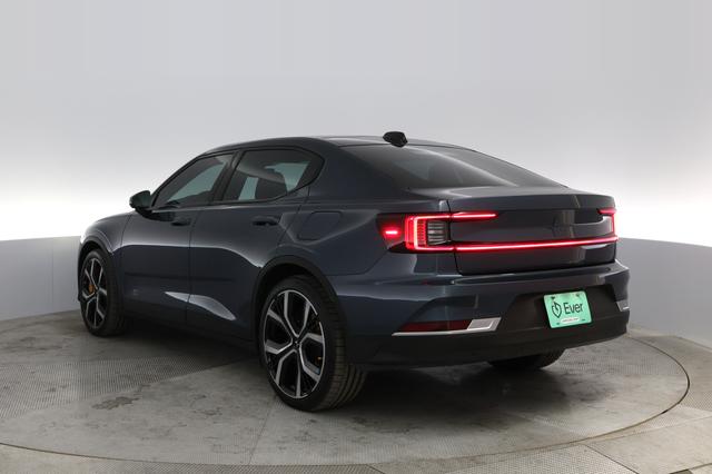 2022 Polestar 2 — photo 9 of 22
