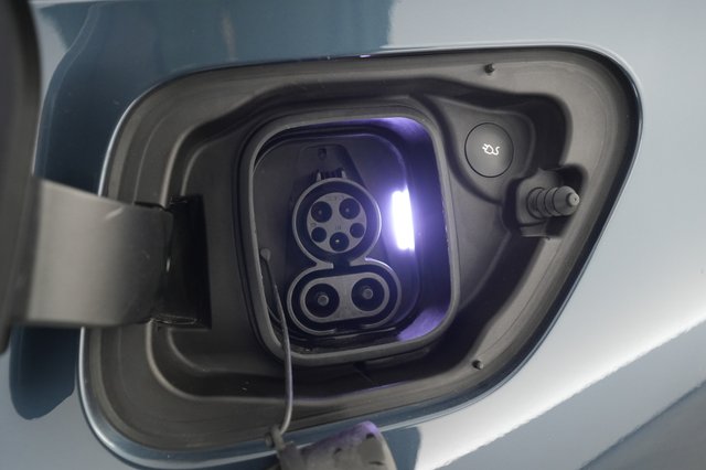 2022 Polestar 2 — photo 19 of 22