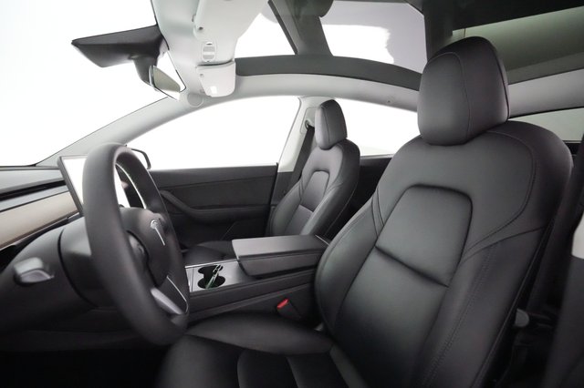 2021 Tesla Model Y — photo 15 of 22