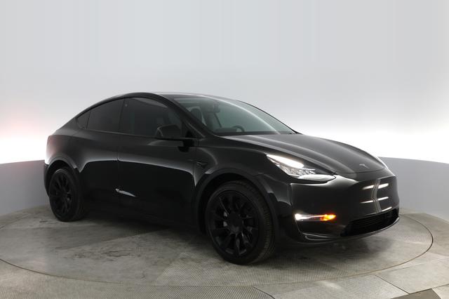 2021 Tesla Model Y — photo 7 of 22