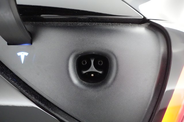 2021 Tesla Model Y — photo 19 of 22