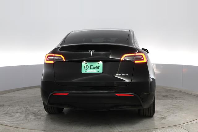 2021 Tesla Model Y — photo 8 of 22