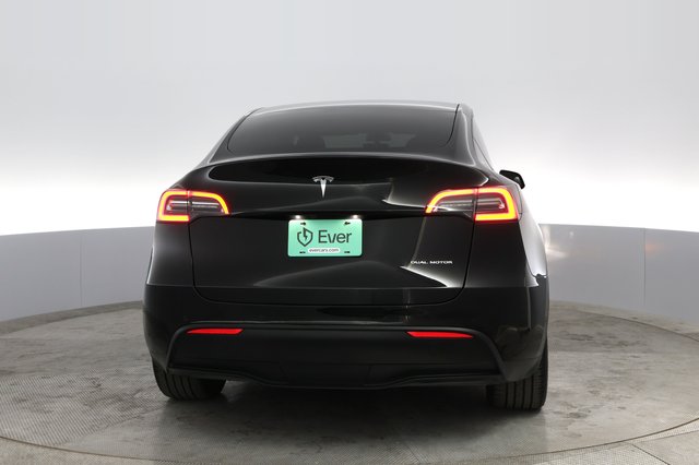 2021 Tesla Model Y — photo 8 of 22