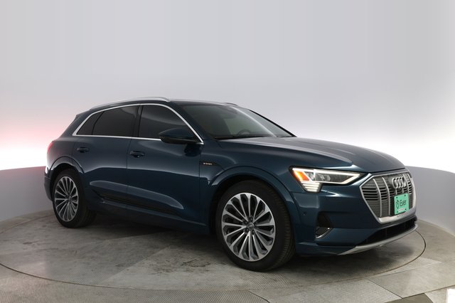 2019 Audi e-tron — photo 7 of 25