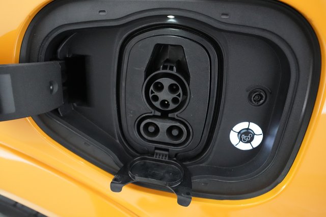 2021 Ford Mustang Mach-E — photo 8 of 29