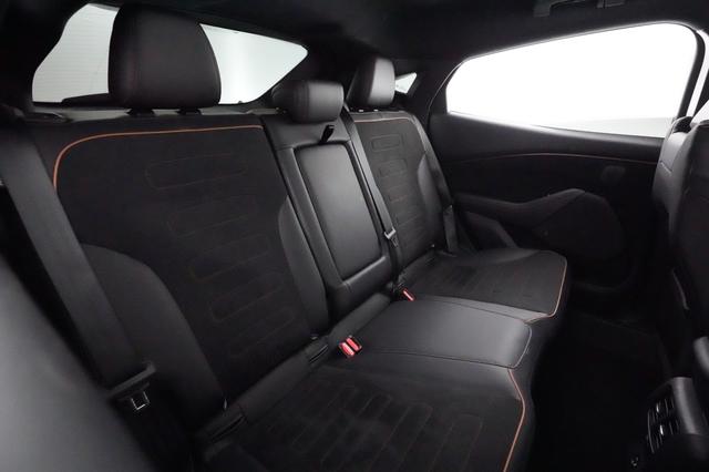2021 Ford Mustang Mach-E — photo 4 of 29
