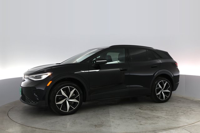 2023 Volkswagen ID.4 — photo 11 of 21