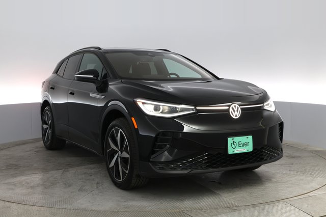 2023 Volkswagen ID.4 — photo 13 of 21