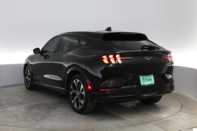 2021 Ford Mustang Mach-E — photo 9 of 23