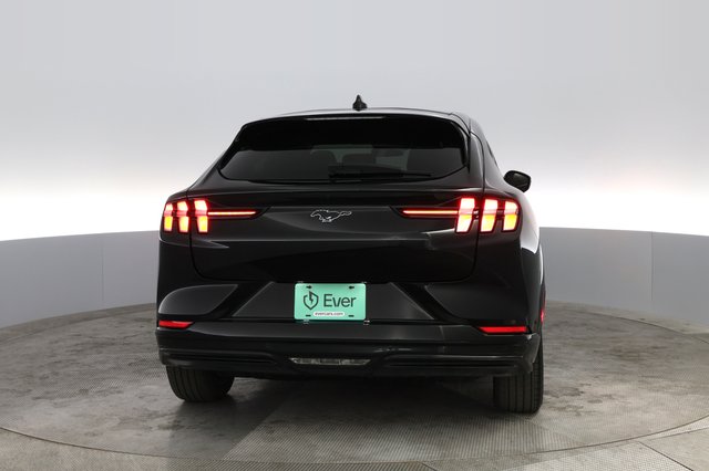 2021 Ford Mustang Mach-E — photo 8 of 23