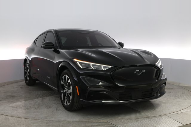 2021 Ford Mustang Mach-E — photo 6 of 23