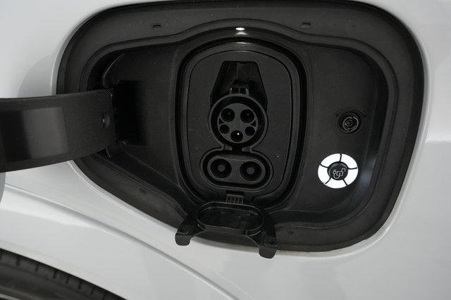 2022 Ford Mustang Mach-E — photo 8 of 24