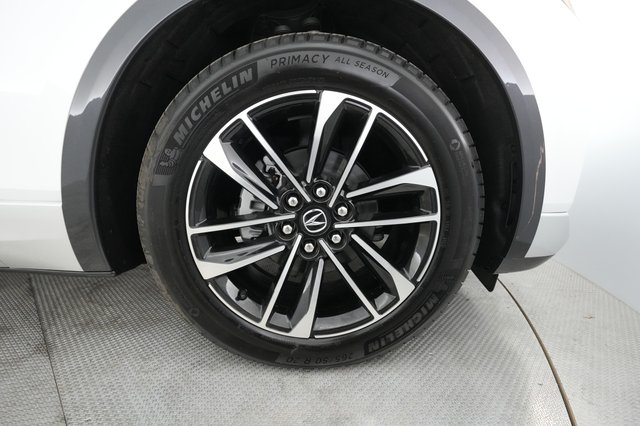 2024 Acura ZDX — photo 17 of 22