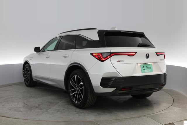 2024 Acura ZDX — photo 9 of 22