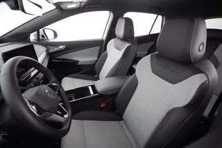 2023 Volkswagen ID.4 — photo 3 of 20