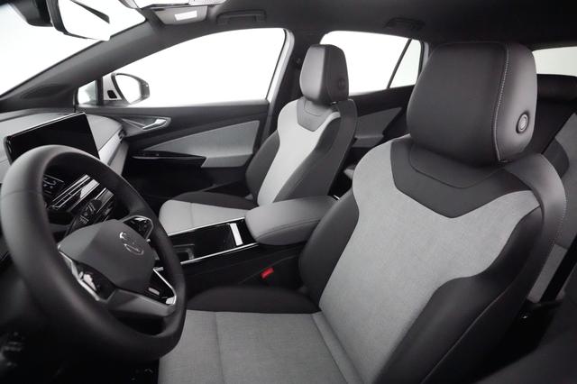 2023 Volkswagen ID.4 — photo 3 of 20