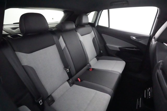 2023 Volkswagen ID.4 — photo 4 of 20
