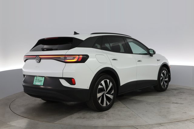 2023 Volkswagen ID.4 — photo 2 of 20