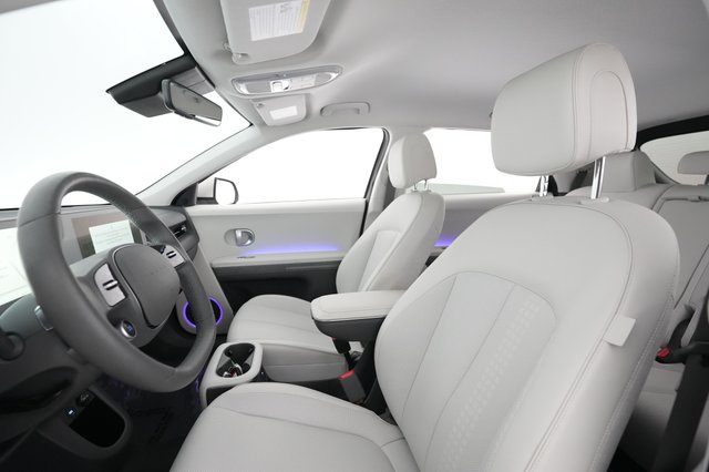 2023 Hyundai IONIQ 5 — photo 3 of 25